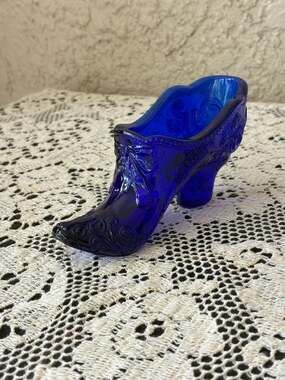 Vintage Fenton Cobalt Blue Glass Slipper Cat Head Shoe Figurine